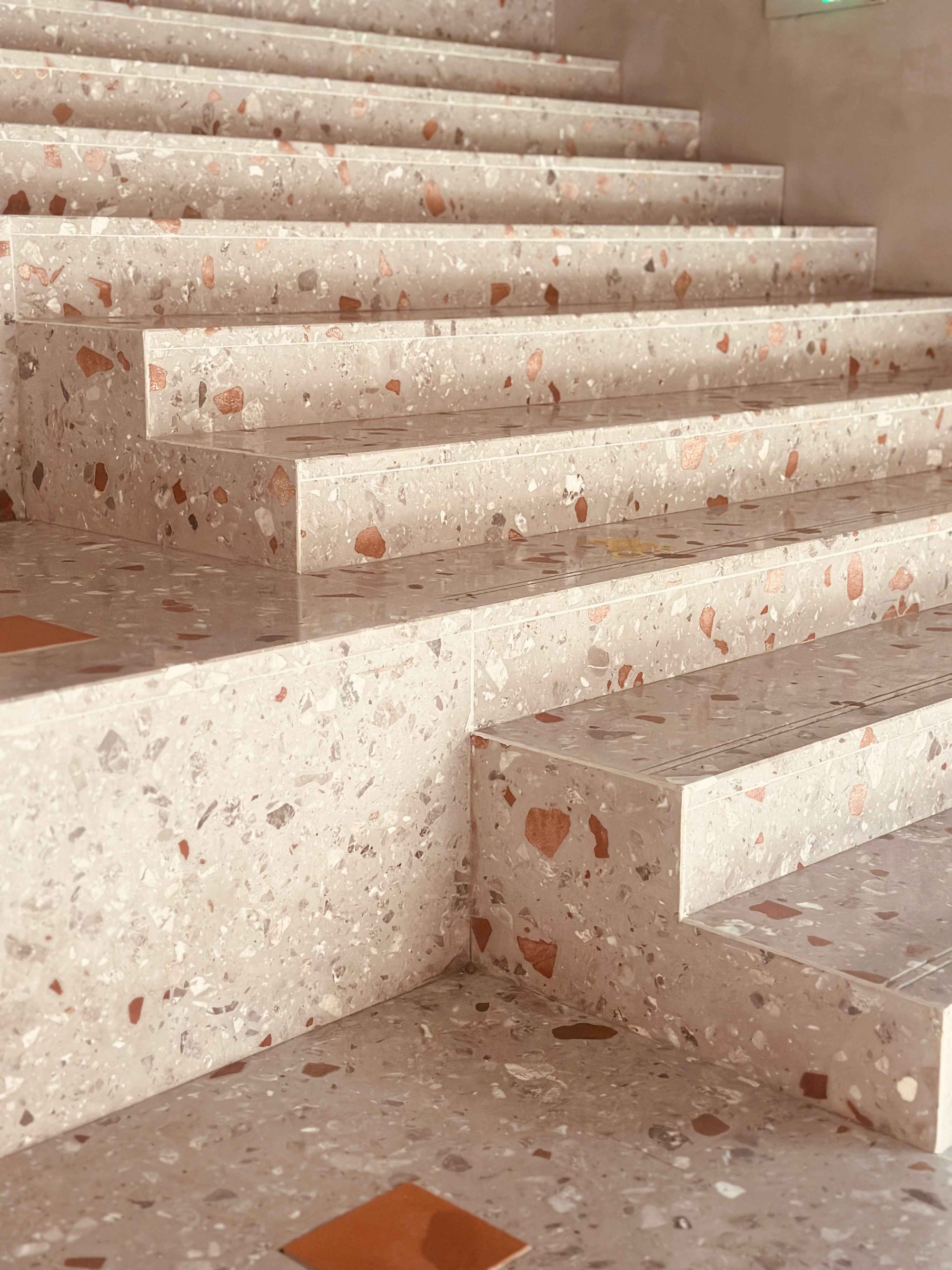 Handcrafted Red Brick Aggregate Flooring | ML-OT078 丨Mosaic Large Aggregate Terrazzo