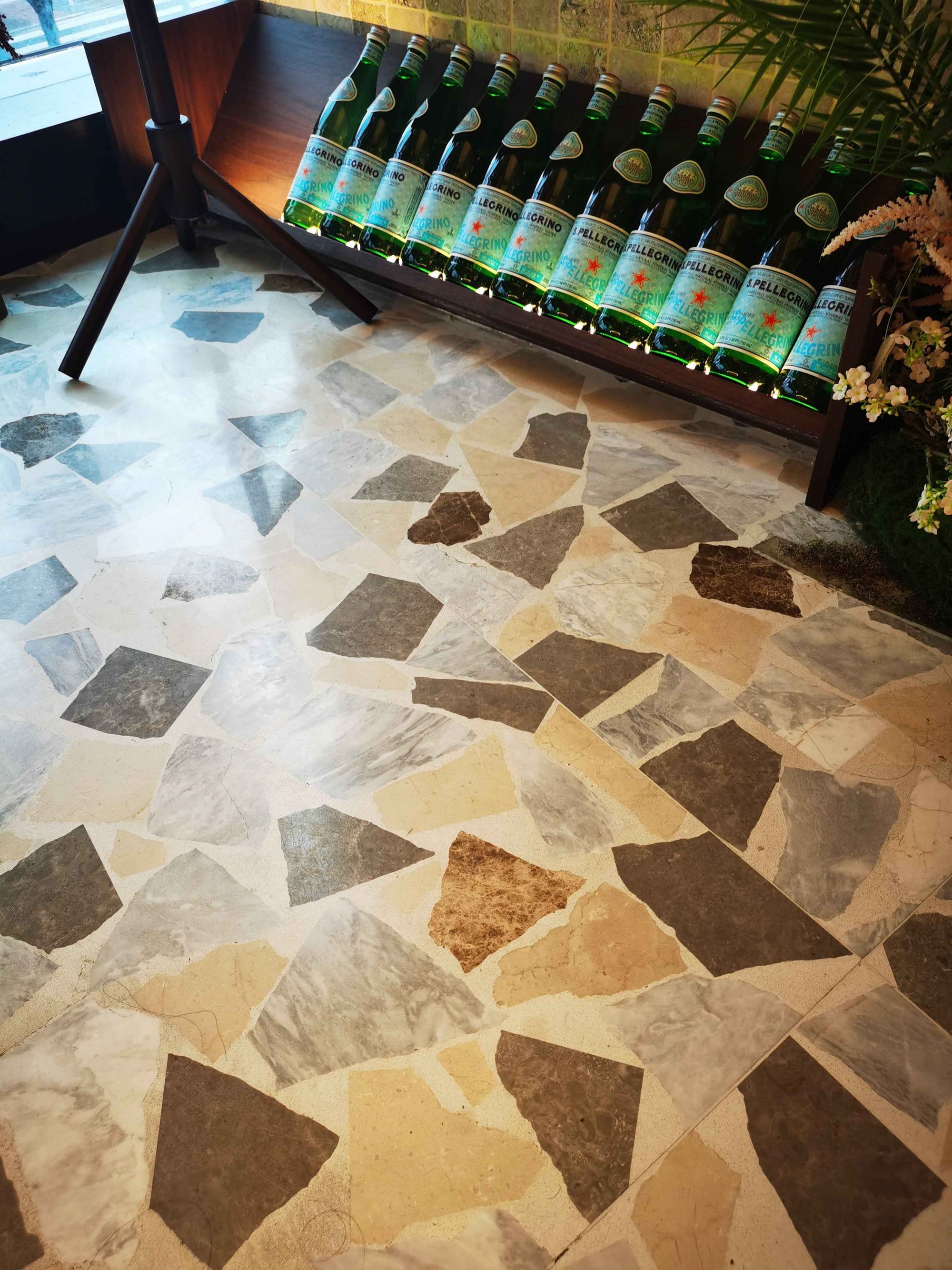 Warm White &amp; Yellow Marble Mosaic Floors | ML-OT023 丨Mosaic Large Aggregate Terrazzo