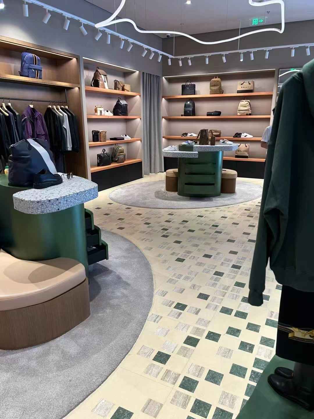 White Woodgrain & Green Marble Mosaic Panels | ML-OT054 丨Mosaic Large Aggregate Terrazzo